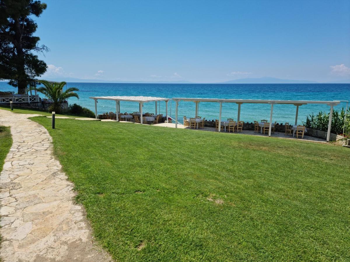 Beachfront Villa 100M From Sea For Up To 10 Guests Siviri Eksteriør billede